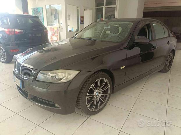 BMW 320 i cat Eletta impianto metano
