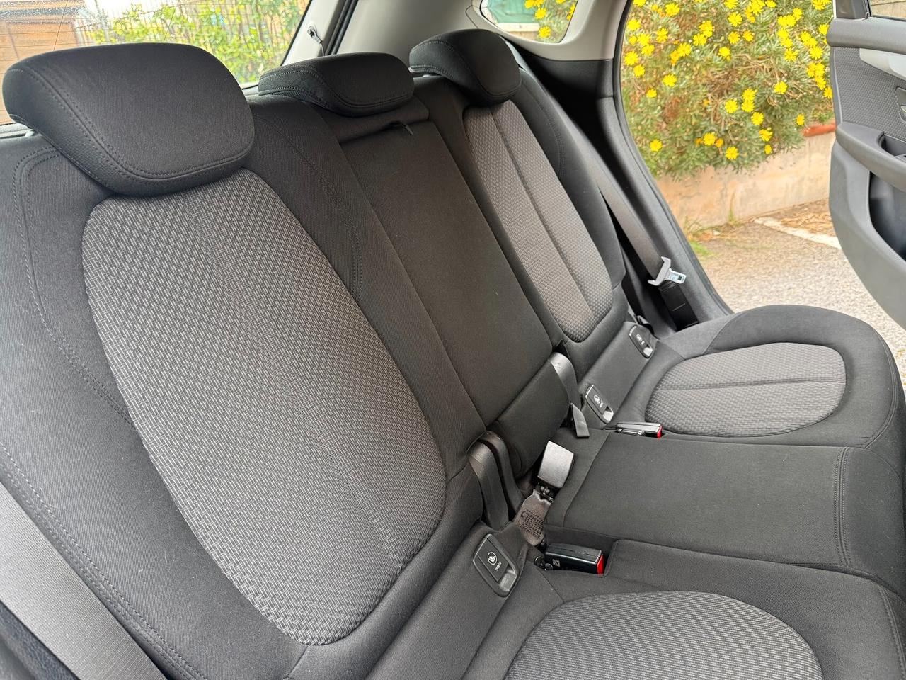 Bmw 216 216d Active Tourer Advantage