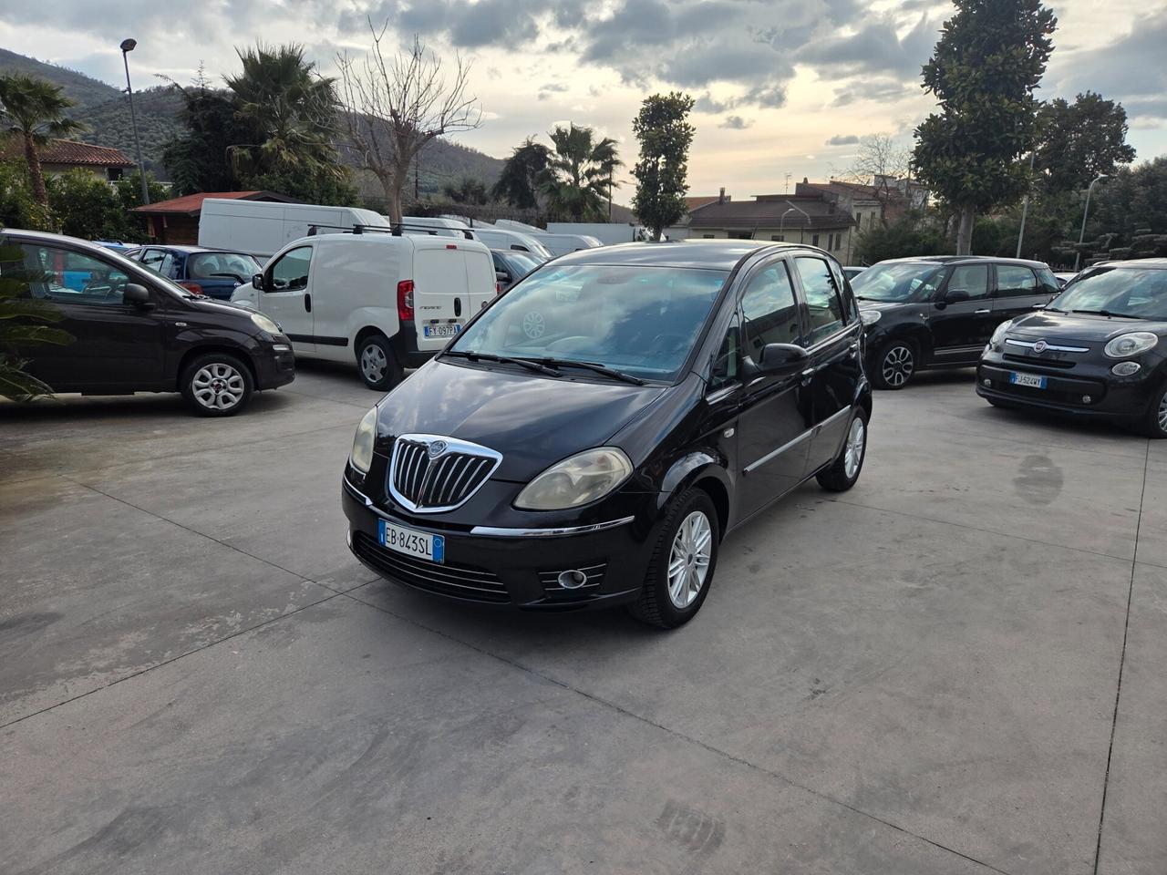 Lancia MUSA 1.3 Mjt 16V 95 CV S&S DPF Oro