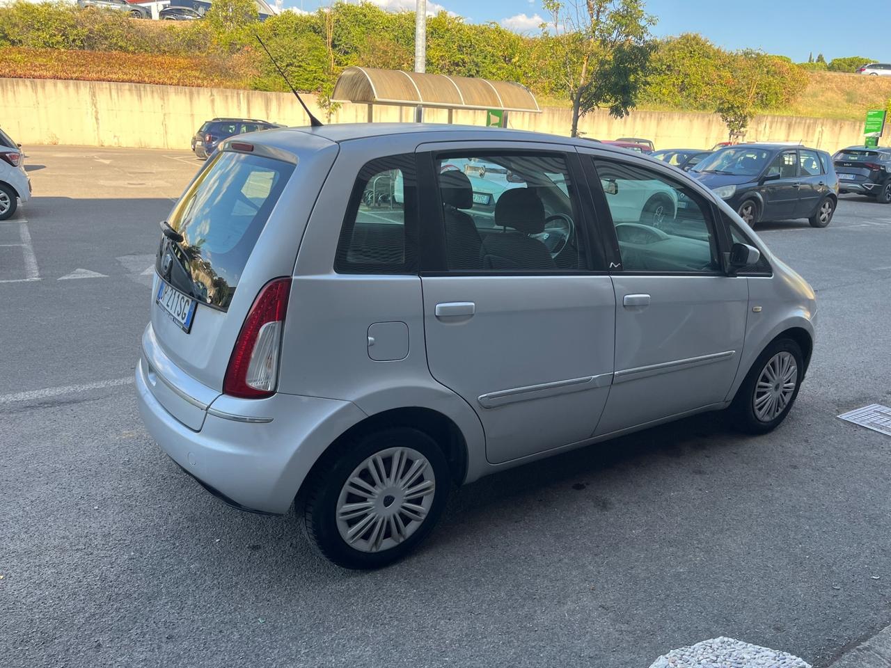 Lancia MUSA 1.4 Argento 2008 94.000 KM