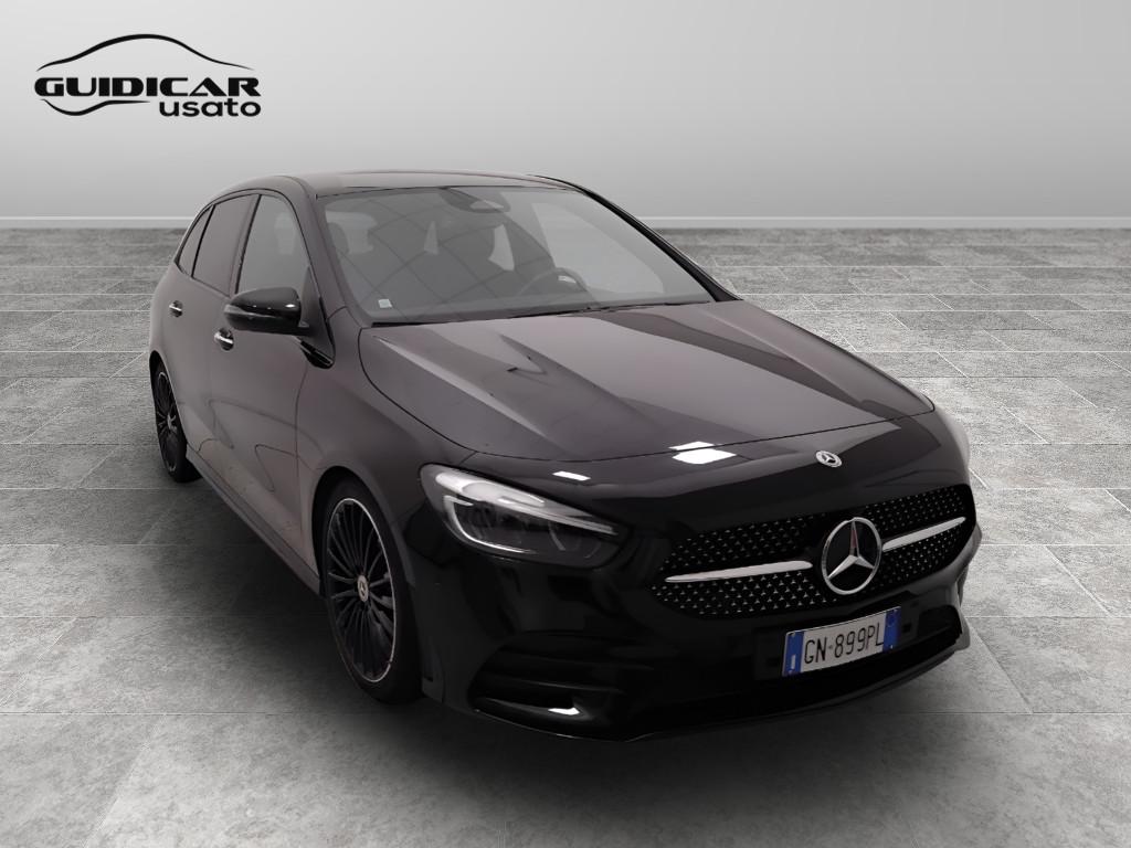 Mercedes-Benz Classe B - W247 2023 - B 180 d AMG Line Advanced Plus auto