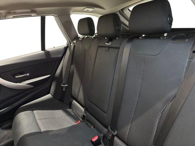 BMW 318 d Touring Business Advantage