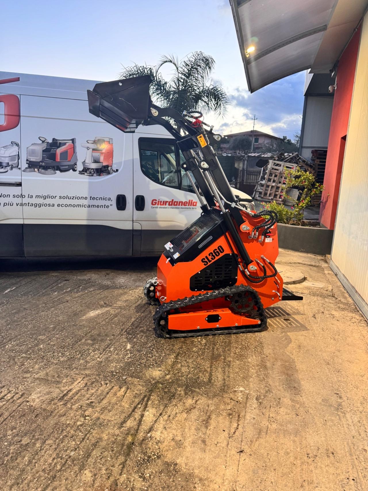 Minipala Uniforklift SL360