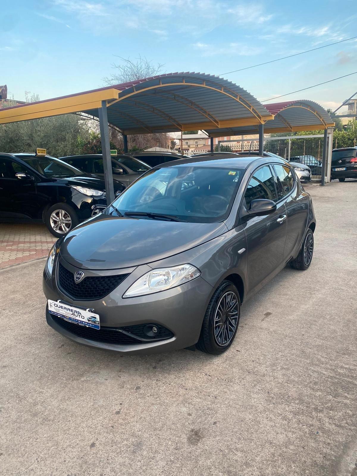 Lancia Ypsilon 1.0 FireFly 5 porte S&S Hybrid Ecochic Gold KM91MILA ADATTA X NEO PATENTATI