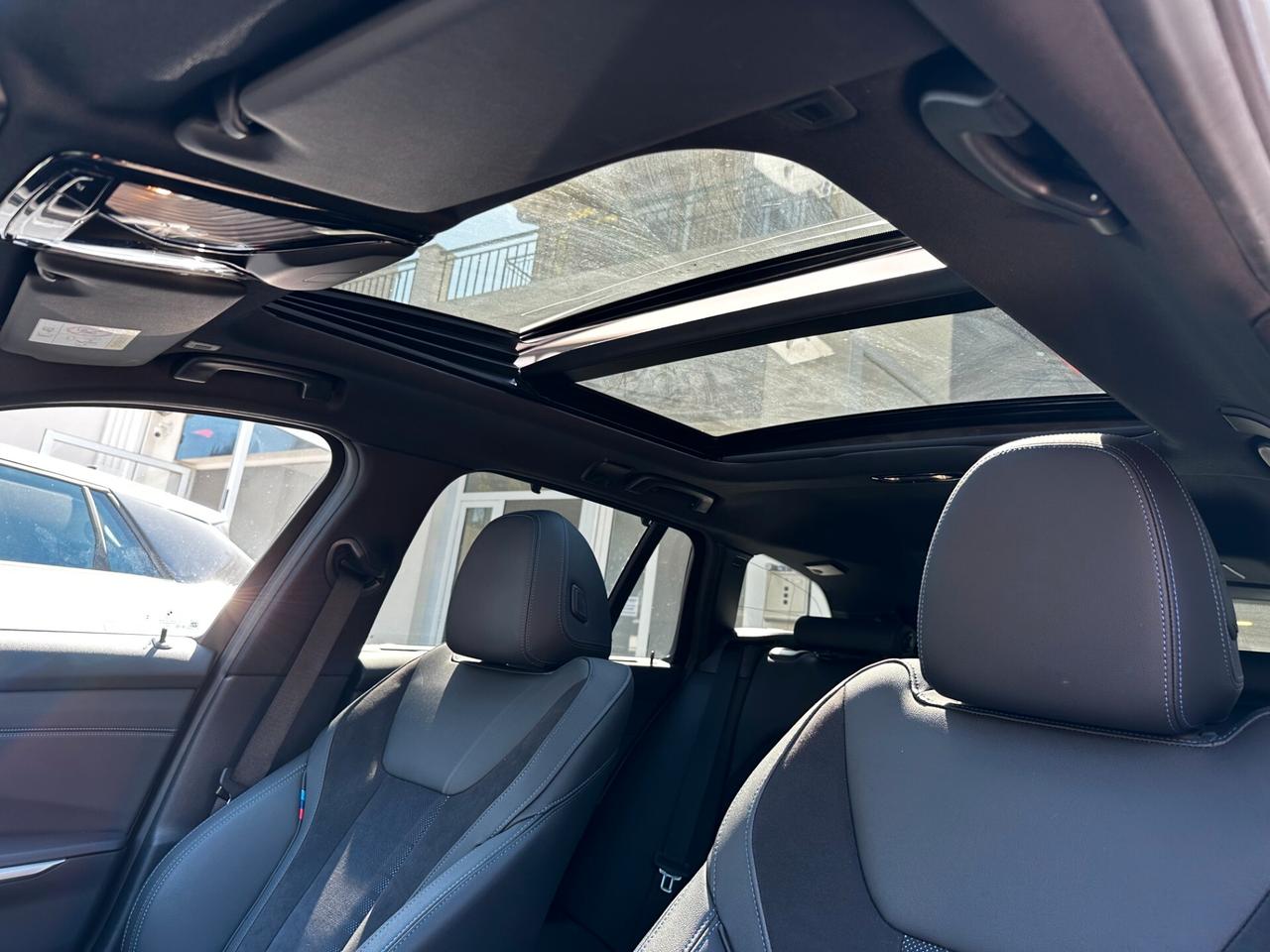 Bmw 320d xDrive Touring M Sport PRO_TETTO_R19_MATRIX_BLACK_
