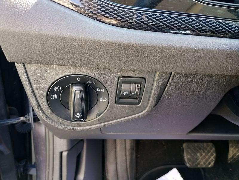 Volkswagen Polo 1.0 TSI DSG Style