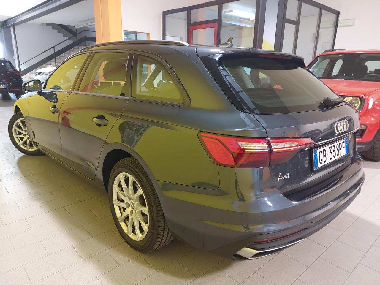 Audi A4 Avant 35 2.0 tdi mhev Business 163cv s-tronic