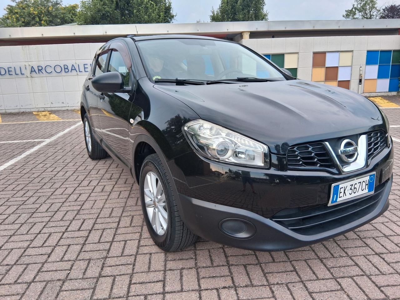 Nissan Qashqai 1.5 dCi DPF Tekna..KM 163 000..NEOPATENTATI. CELL 320 147 1147 WUATSAPP..3276540940