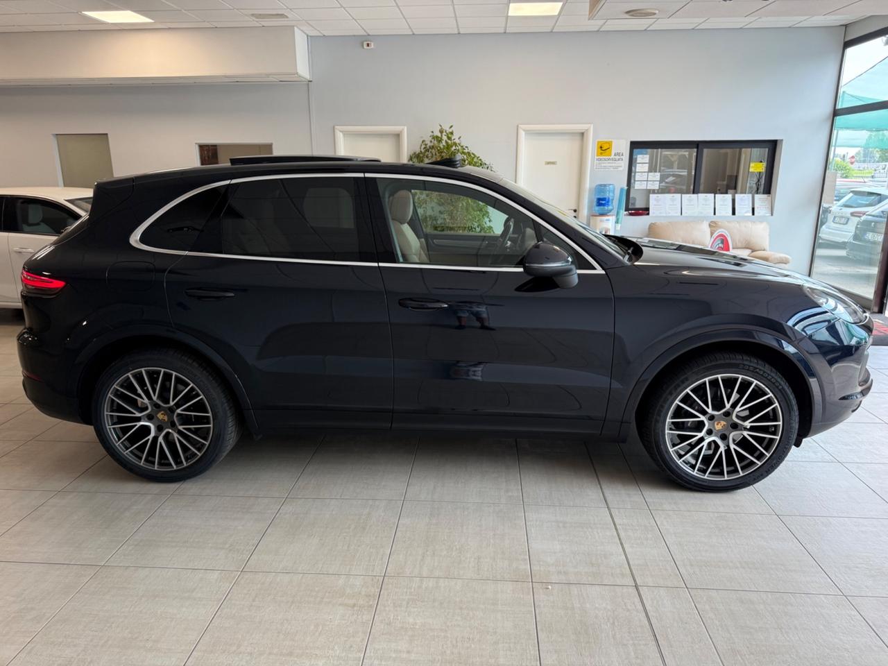 Porsche Cayenne 3.0 V6 340 CV Tetto Apribile Matrix
