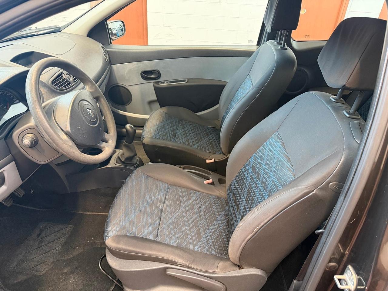 Renault Clio 1.2 16 V 3P LUXE 73.706KM