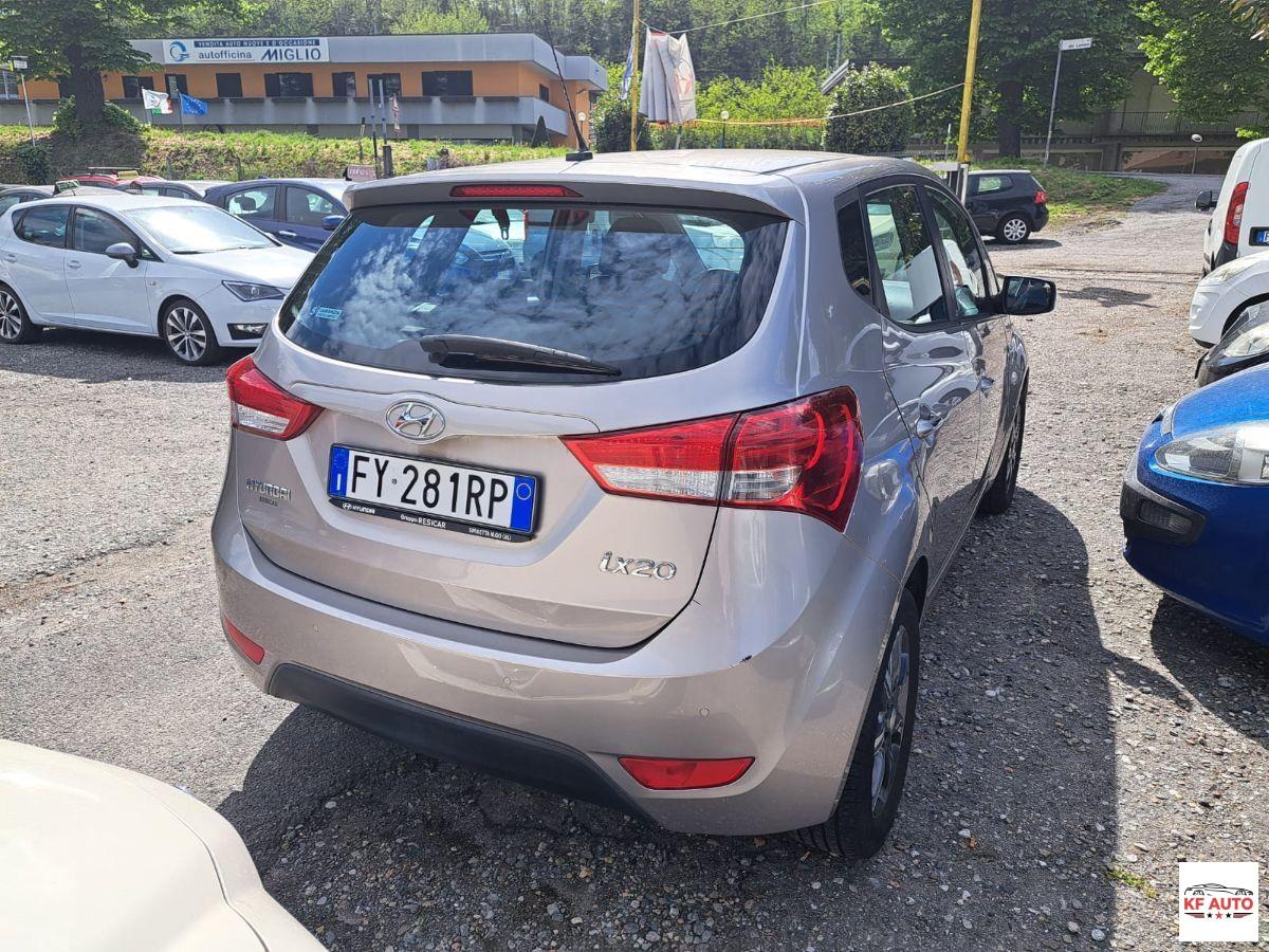 HYUNDAI - iX20 - 1.6 MPI APP MODE