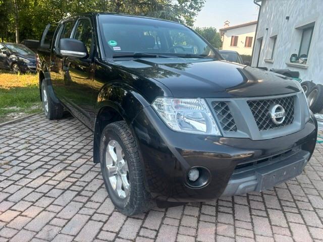 Nissan Navara 2.5 dCi 4 porte Double Cab WoRK