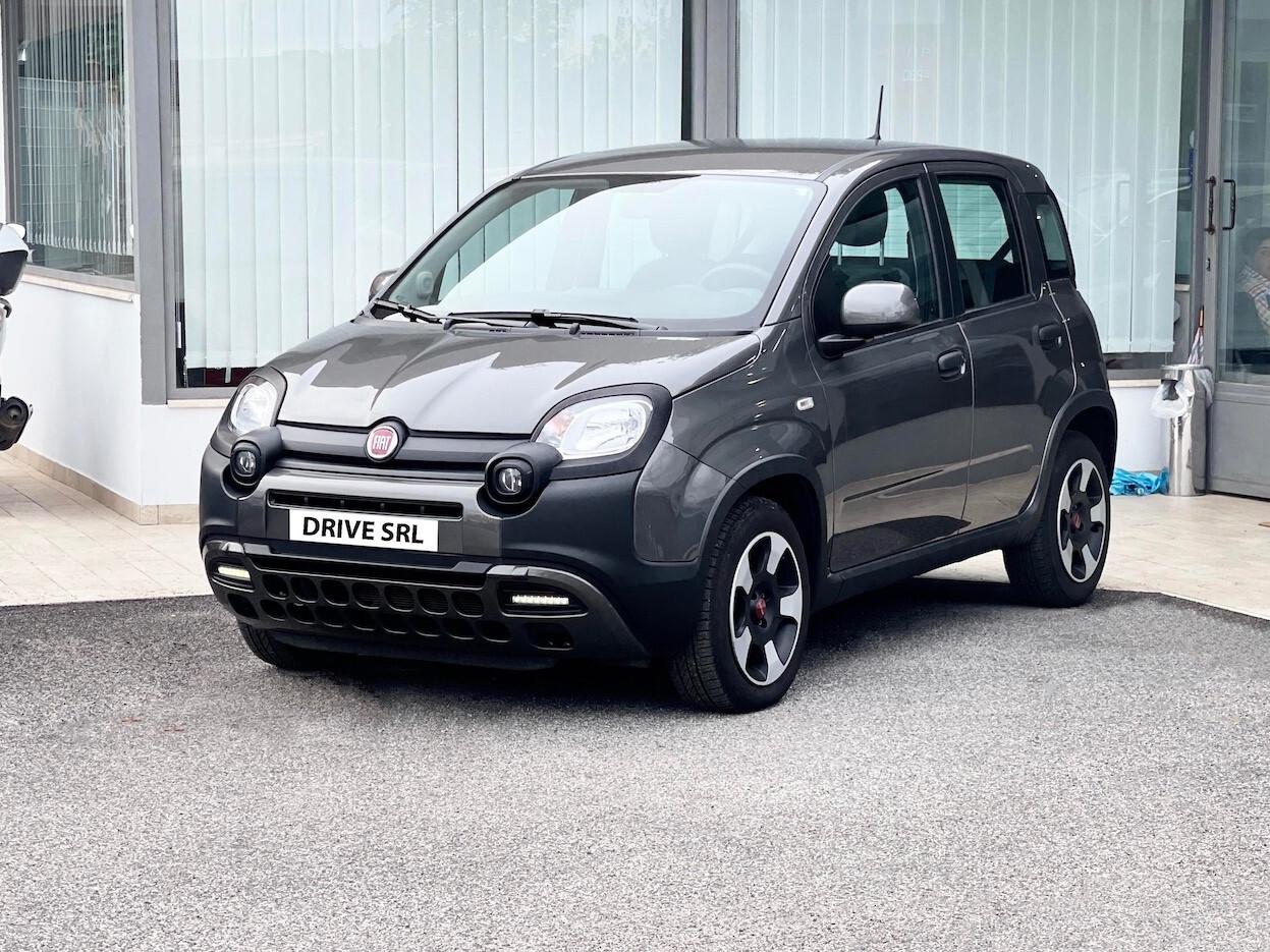 Fiat Panda Cross 1.0 Hybrid 69CV E6 - 2023