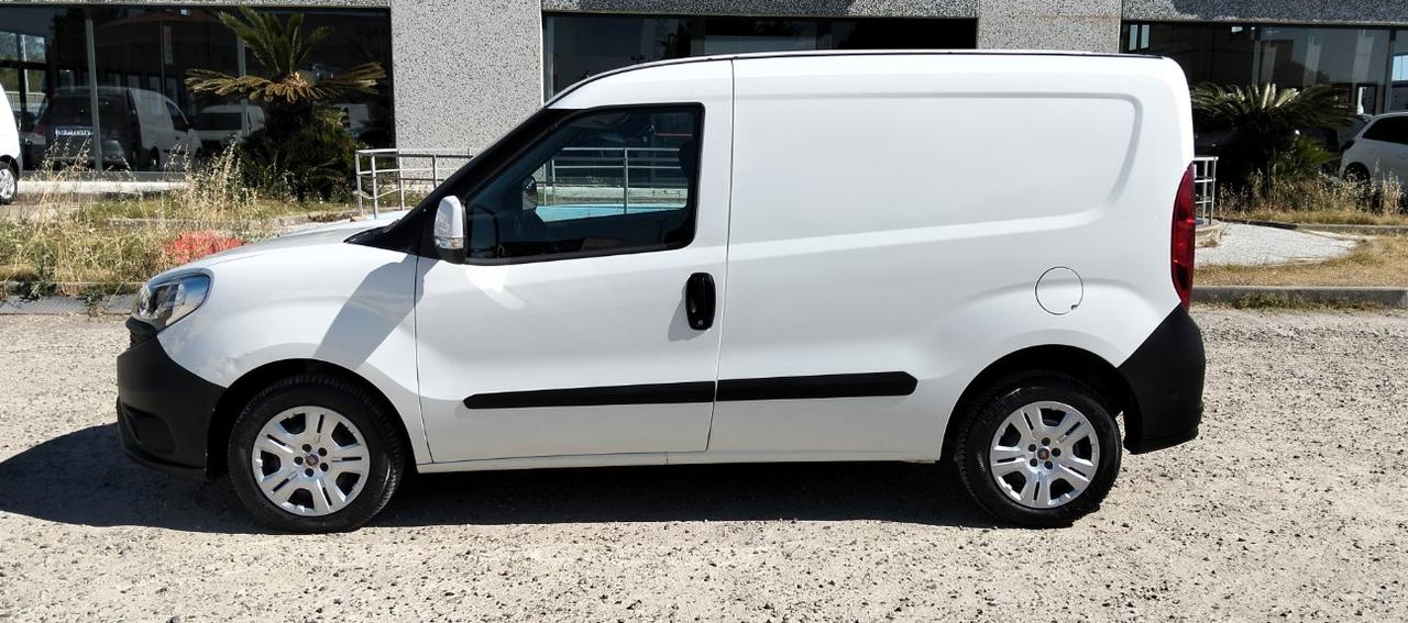 FIAT Doblo 1.6 mjt 16v SX 105cv COIBENTATO !