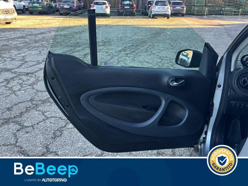 smart fortwo EQ MATTRUNNER 22KW