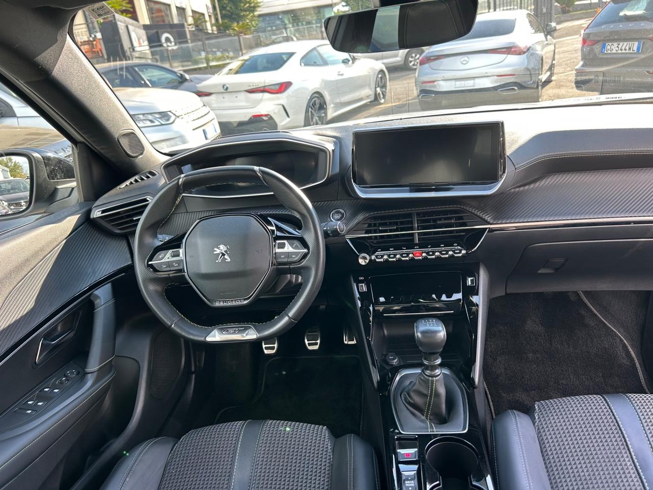 Peugeot 2008 PureTech 130 S&S GT