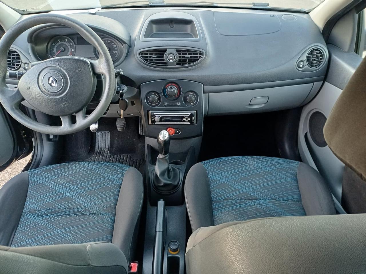 Renault Clio 1.2 16V 5 porte Luxe