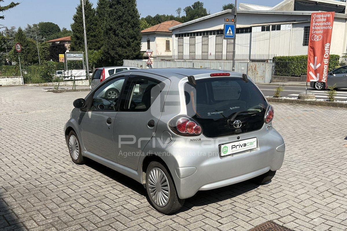 TOYOTA Aygo 1.0 12V VVT-i 5 porte Now Connect