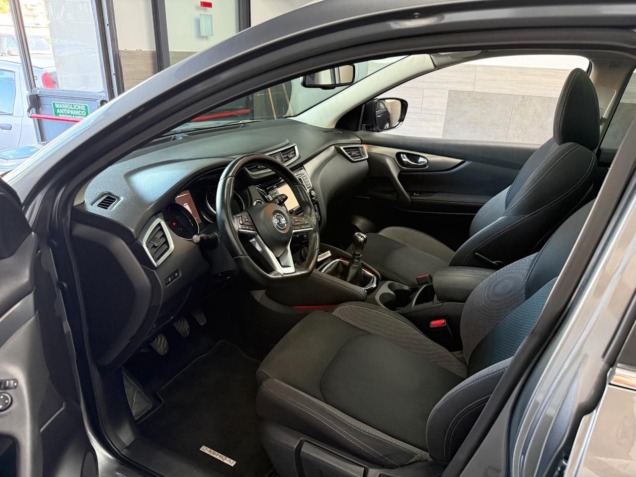 Nissan Qashqai 1.5 dCi Visia