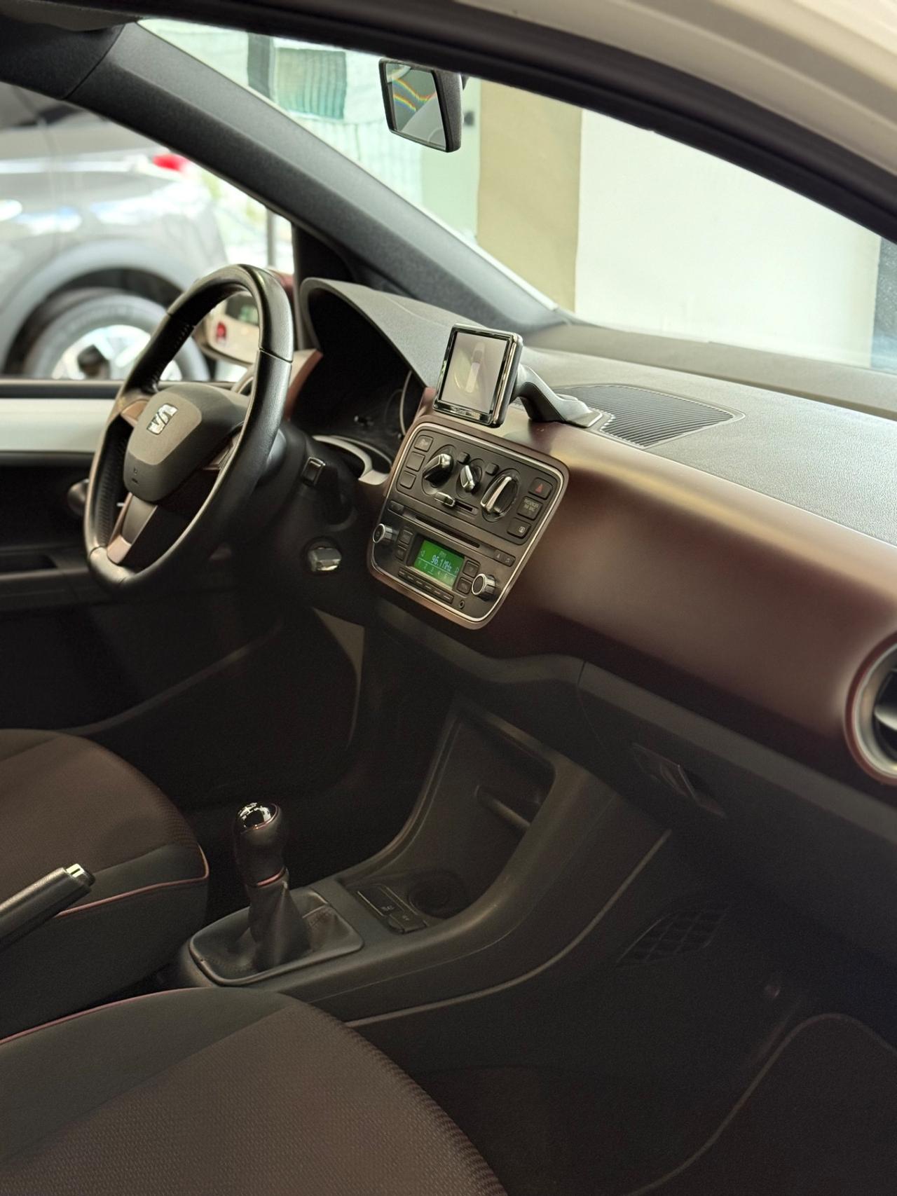 Seat Mii 1.0 68 CV 5 porte by Mango Nero Assoluto Ecofuel