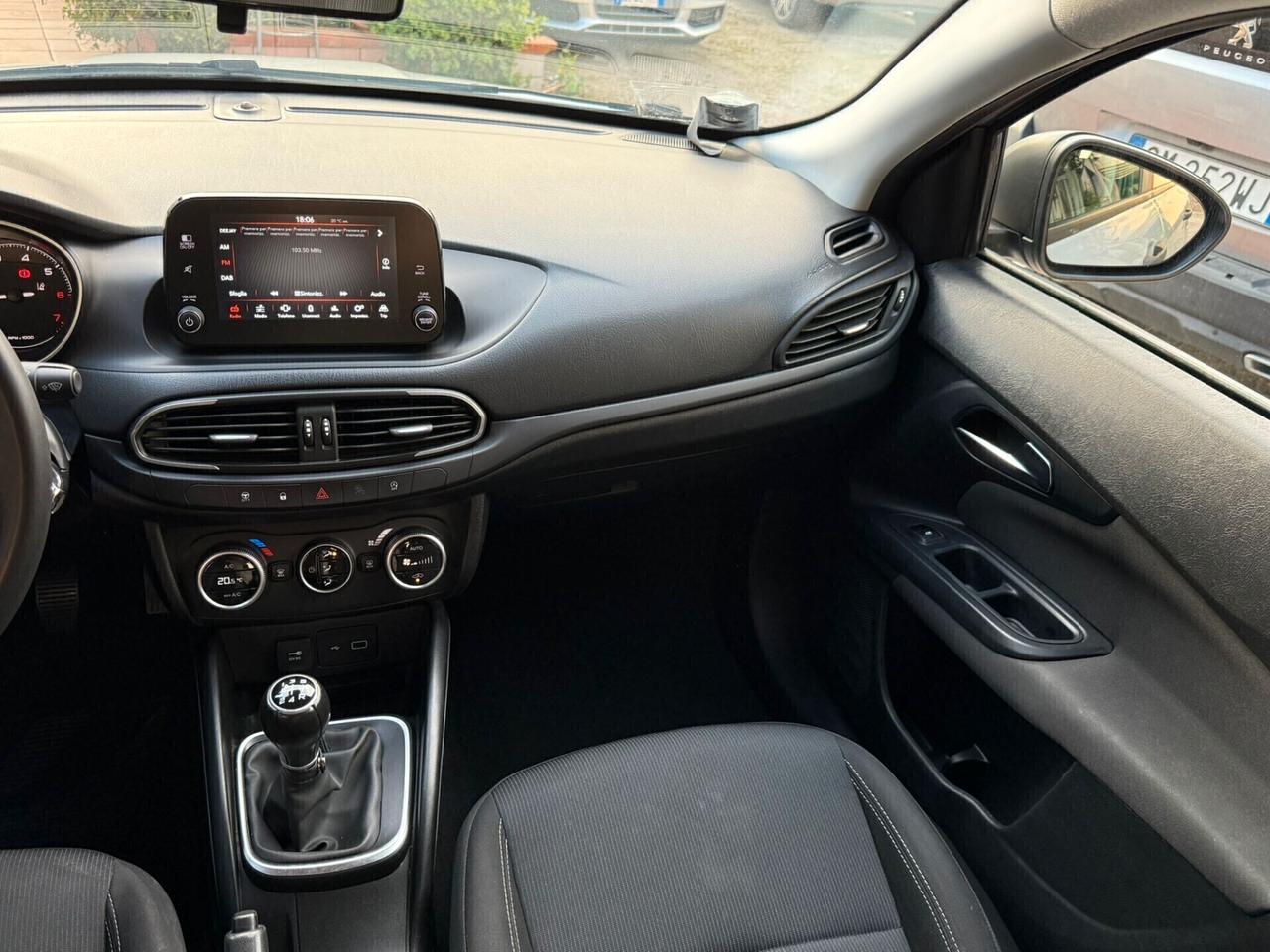 Fiat Tipo 1.0 5 porte UCONNECT 7"