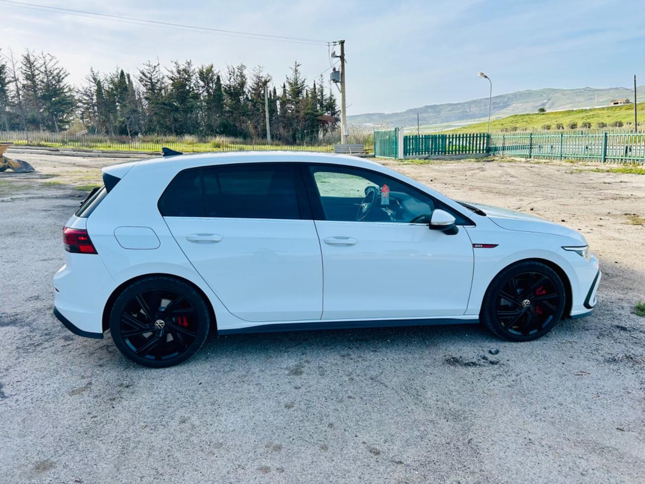 Volkswagen Golf GTI Golf 2.0 TSI GTI