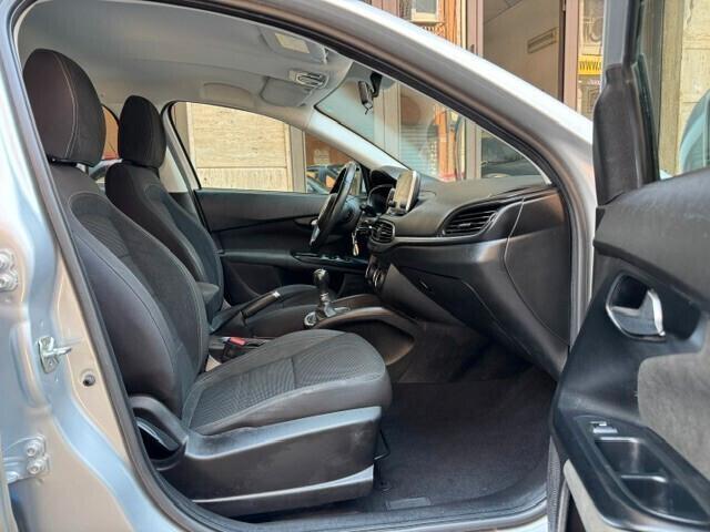 Fiat Tipo 1.3 Mjt 95 CV S&S SW Lounge