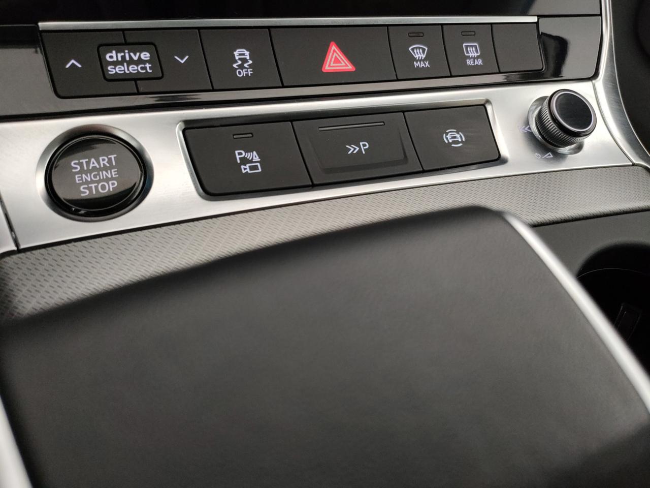 Audi A6 Avant 45 3.0 tdi mhev 48V S line edition quattr