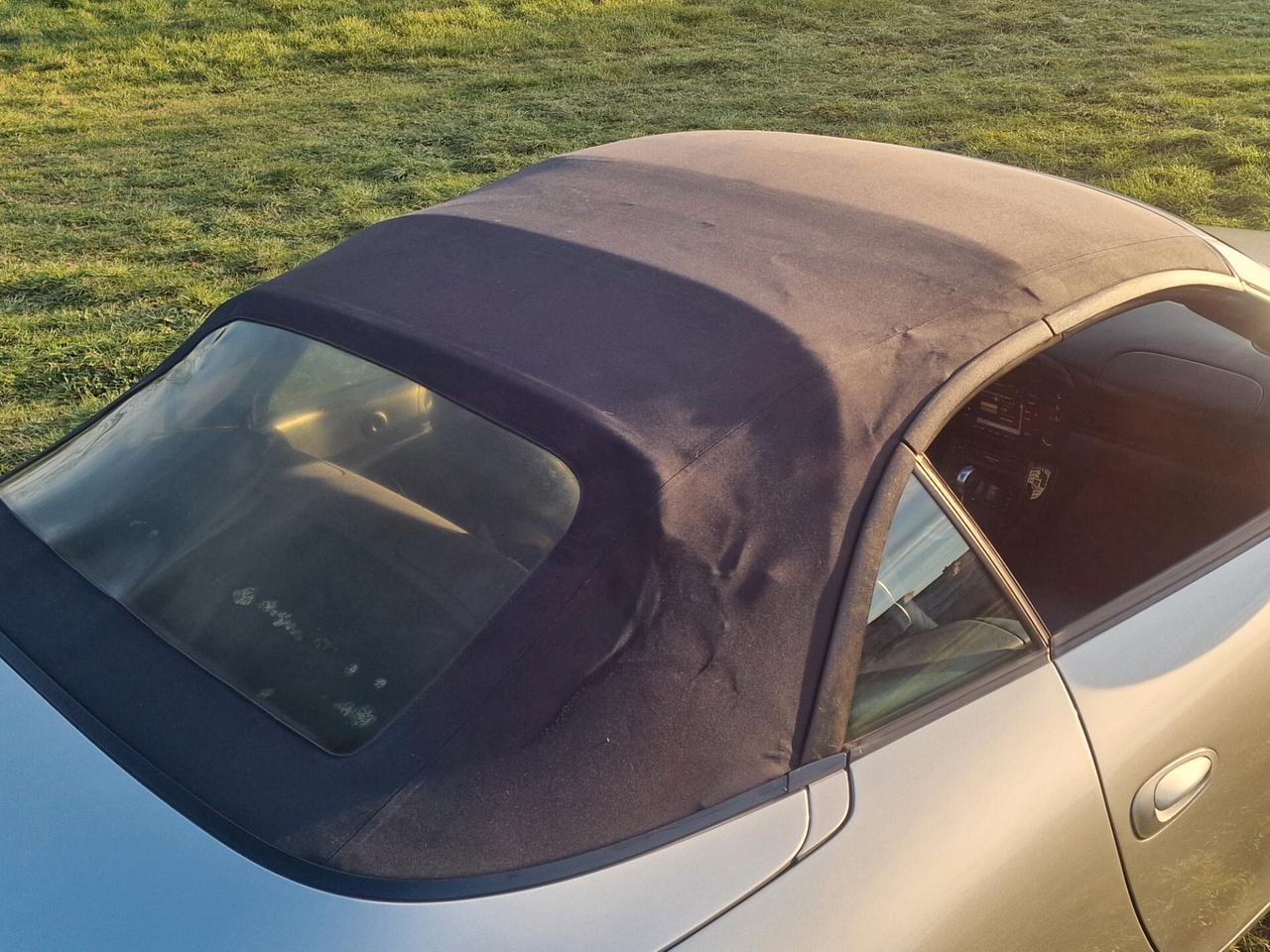 Porsche 911 Carrera 4 Cabriolet - Mod 996