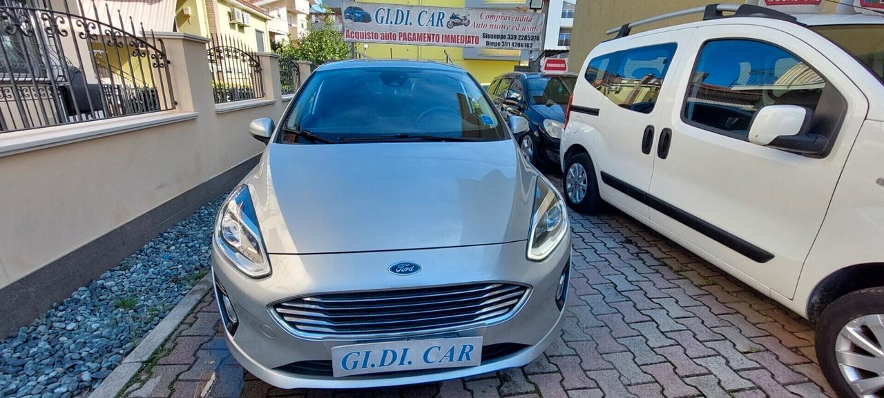FIESTA 1,1 BENZINA NEW MODEL 86 CV X NEOPATENTATI NAVIGATORE TELEFONO LEGA STRAFULL