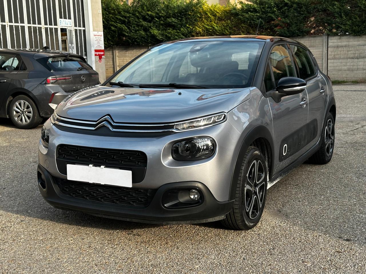 Citroen C3 PureTech 82 Shine "NEOPATENTATI"