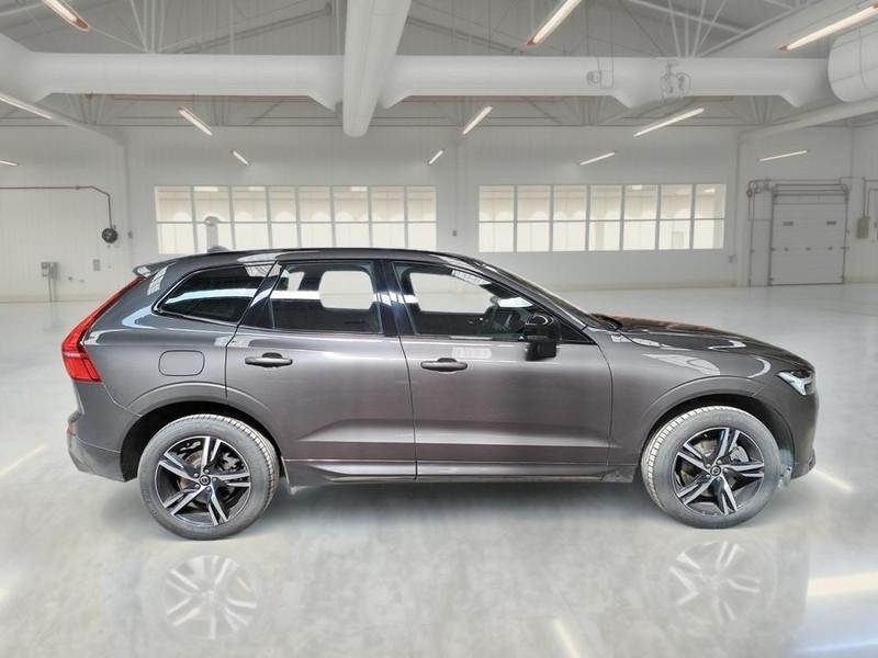 VOLVO XC60 B4 D AWD automatico R-Design