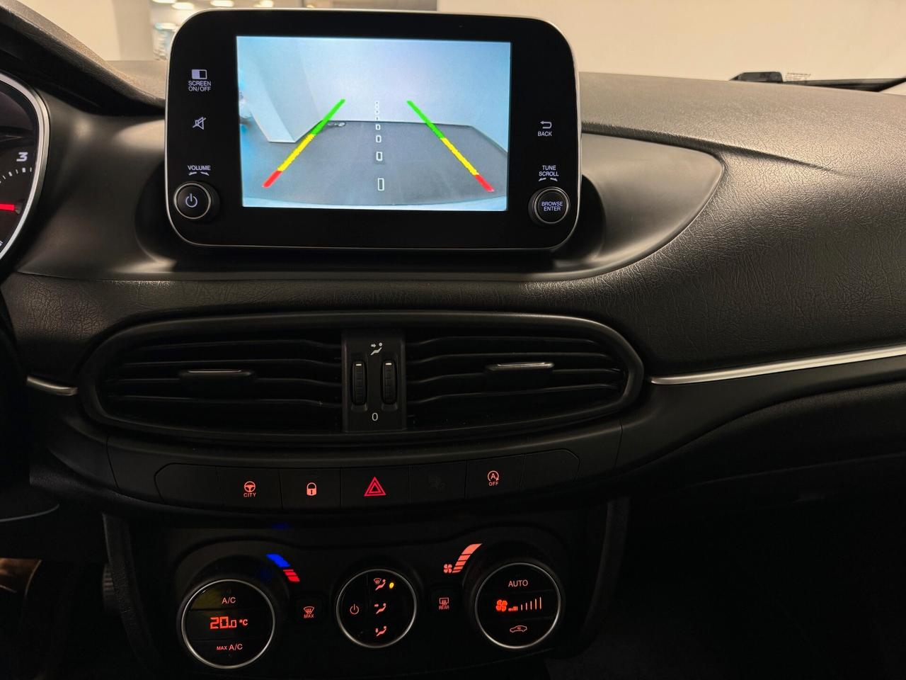 Fiat Tipo 1.3 Mjt S&S 5 porte Lounge UNIPROP NEOPATENTATI