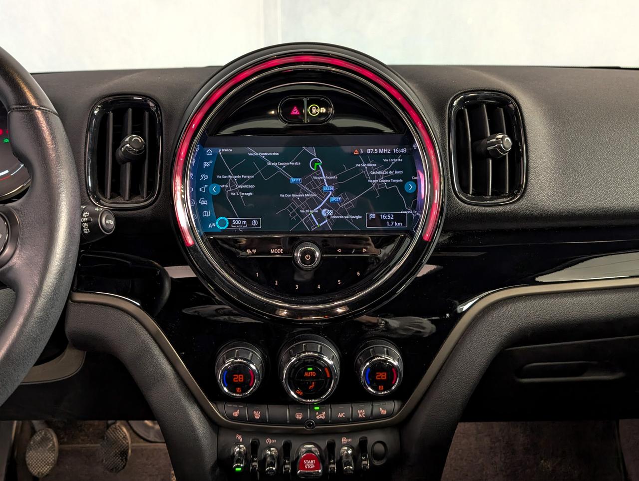 Mini 1.5 Cooper Essential