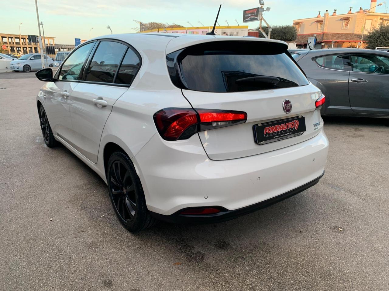 Fiat Tipo 1.4 T-Jet 120CV 5 porte S-Design