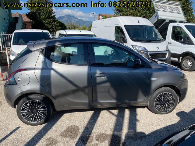 LANCIA Ypsilon 1.0 FireFly 5 porte S&S Hybrid Ecochic Gold