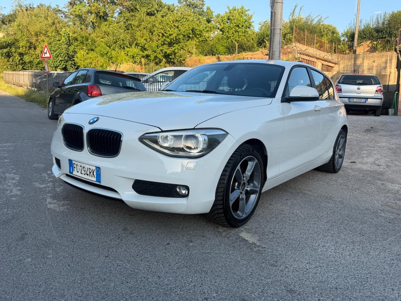Bmw 116 116d 5p. Urban