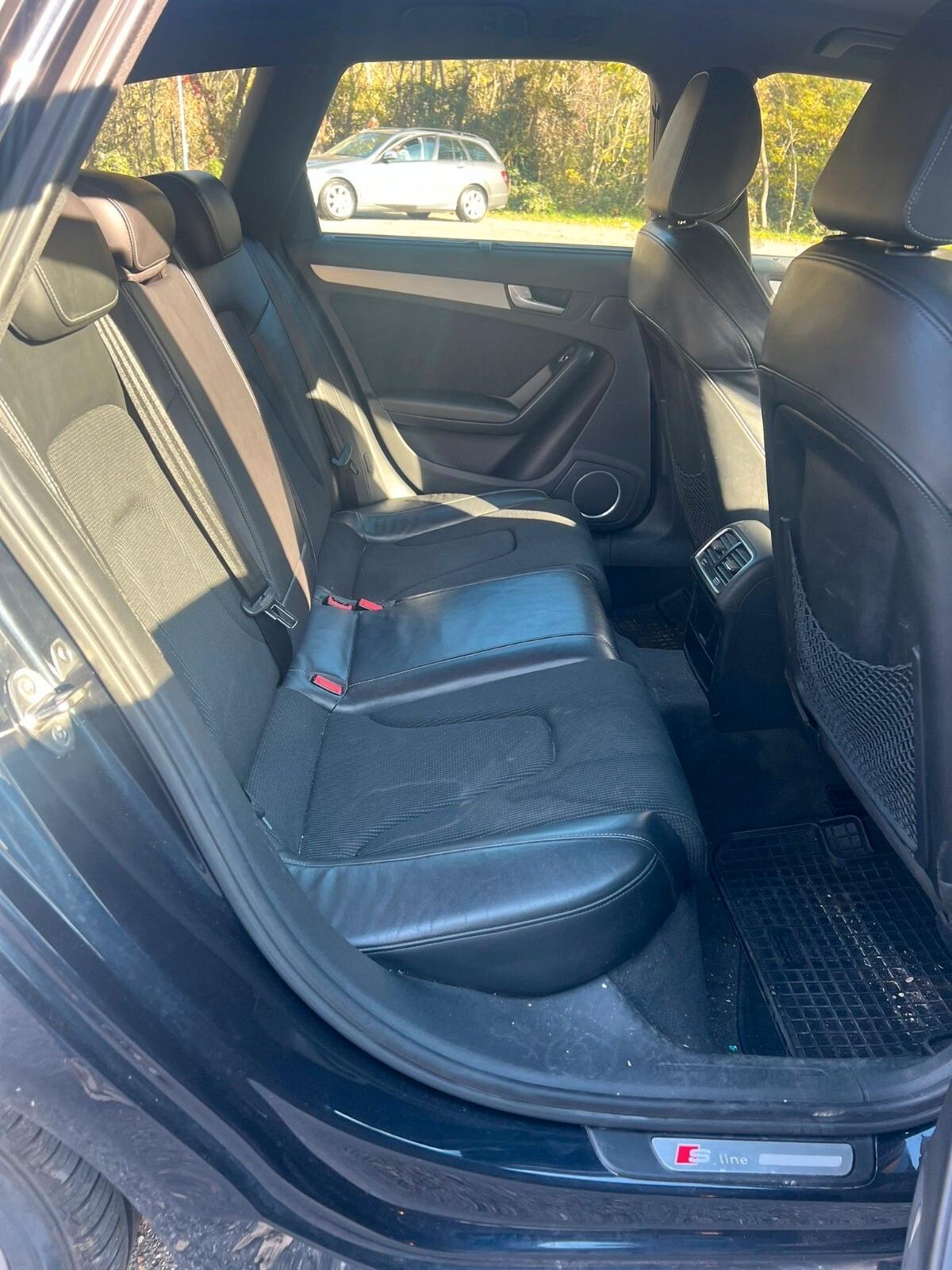 Audi A4 2.0 TDI 177 CV quattro S tronic