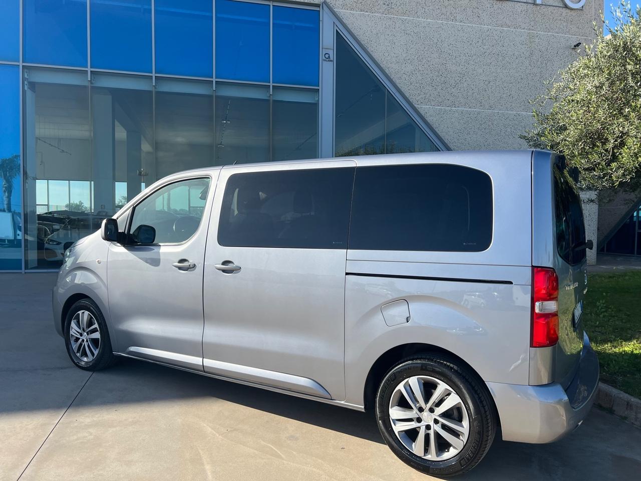 Peugeot Traveller BlueHDi 180 S&S EAT8 Standard Active possibilità noleggio no scoring