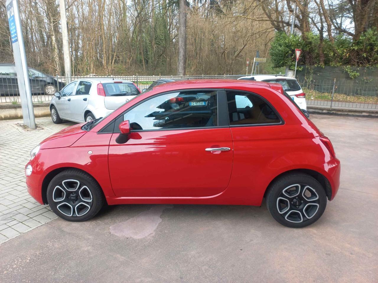Fiat 500 1.0 Hybrid Red