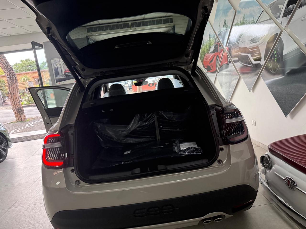 Fiat 600 Hybrid 145 CV DCT MHEV La Prima