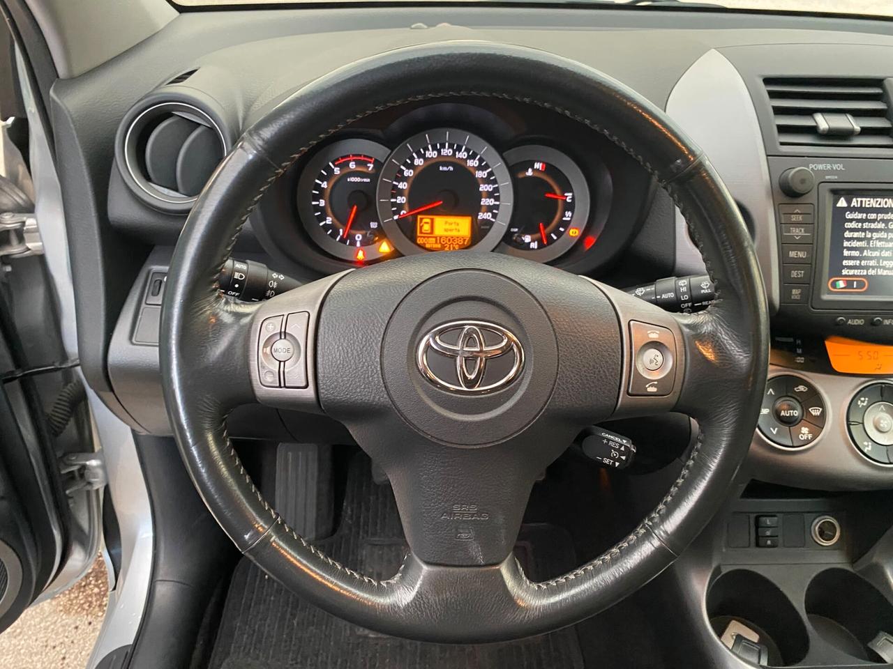 Toyota RAV 4 2.2diesel 177cv 4x4 da vetrina 2009