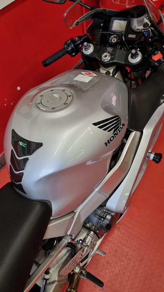 HONDA CBR 900 RR Fireblade - ANNO 2002