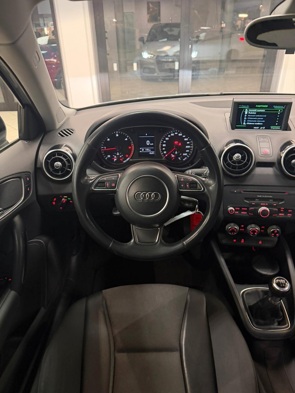 Audi A1 1.6 TDI 105 CV S line edition plus