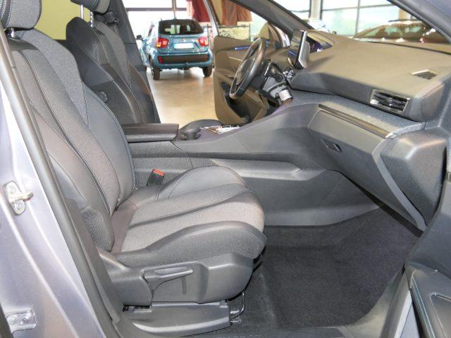PEUGEOT 3008 PureTech Turbo 130 S&S EAT8 Allure Pack
