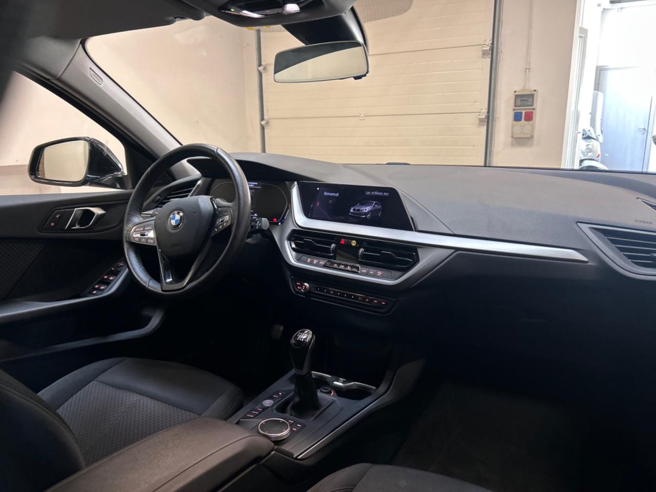 Bmw 116 116d 5p. Msport