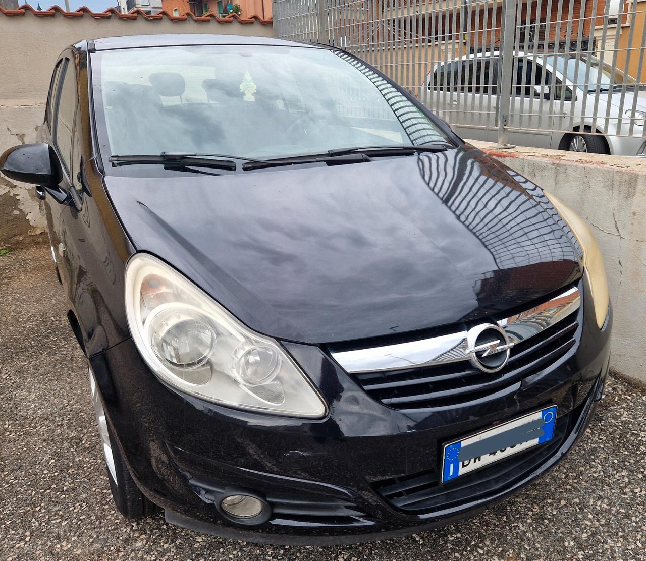 Opel Corsa 1.2 5 porte Cosmo