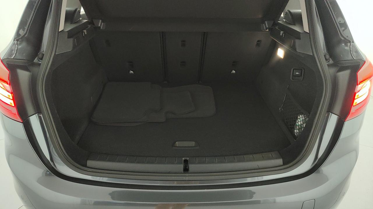 BMW Serie 2 F45 2018 Active Tourer - 218d Active Tourer Business auto