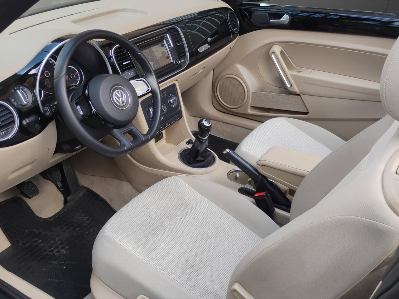 Volkswagen Maggiolino Cabrio 1.2 tsi Design.NAVIGATORE.SEDILI RISCALDATI