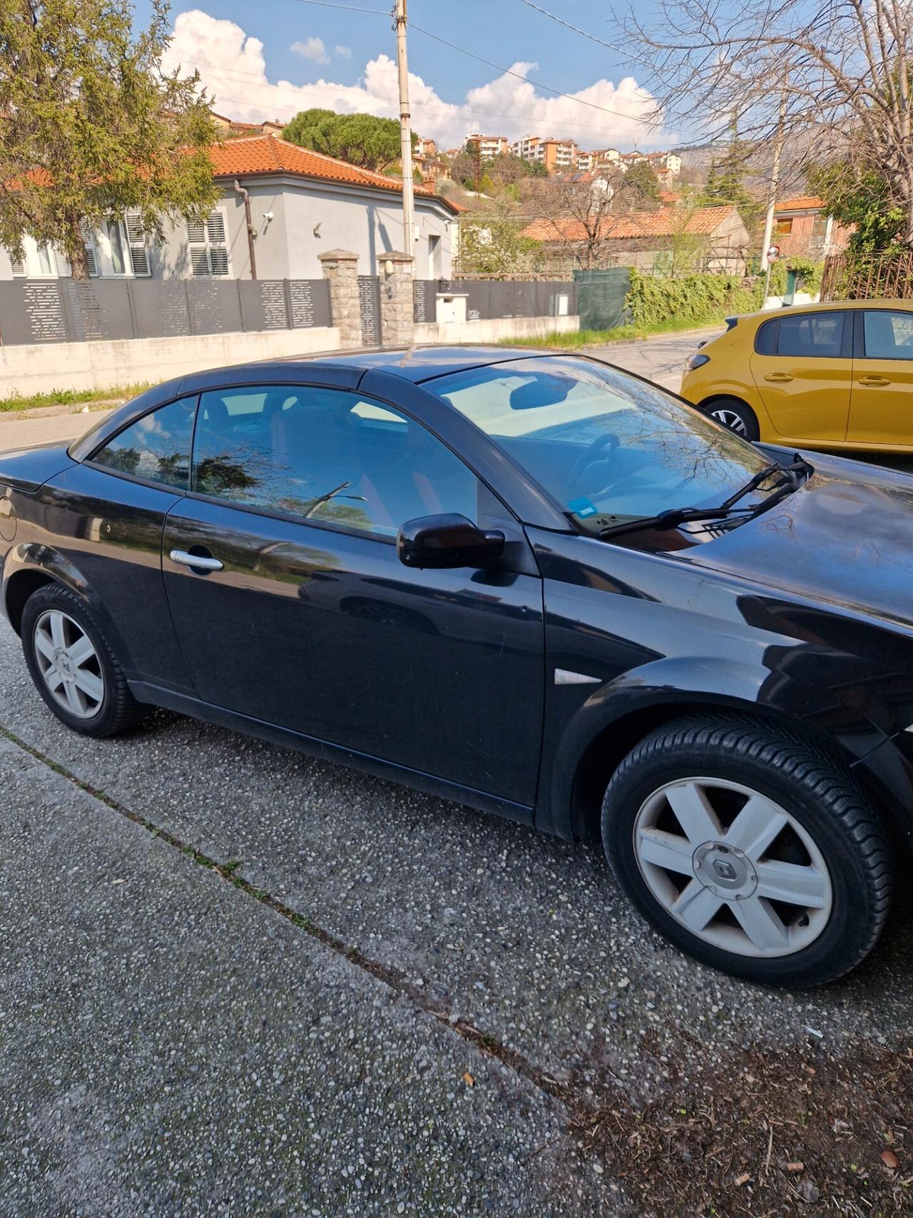 Renault Megane Mégane CABRIO -111 CV